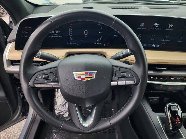 2024 Cadillac XT4 Premium Luxury