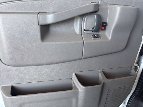 2018 GMC Savana 2500