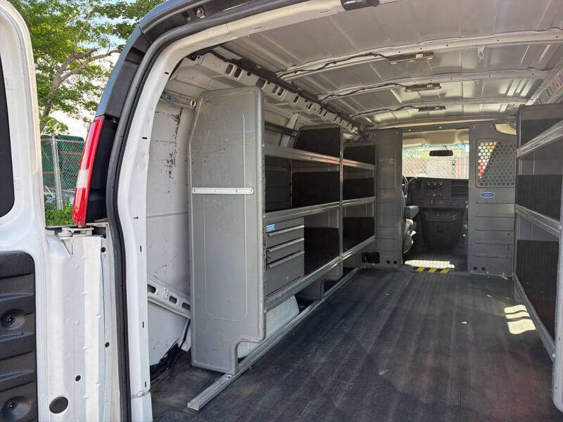 2020 Chevrolet Express 2500