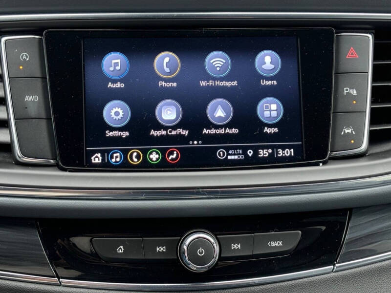 2024 Buick Enclave Essence