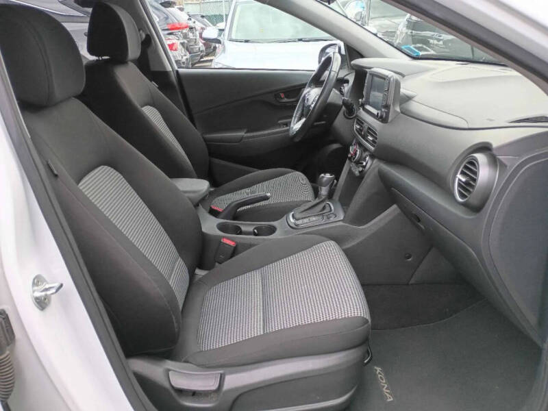 2020 Hyundai Kona SEL