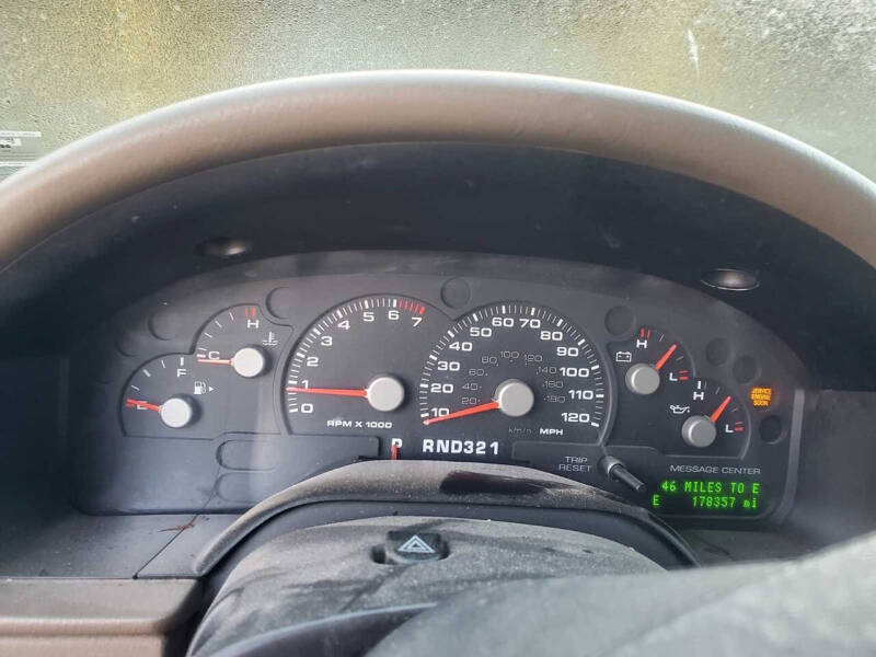 2005 Ford Explorer XLT
