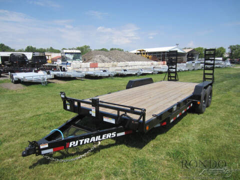 2023 PJ Trailer CC Equipment CCJ2072BSBK for sale at Rondo Truck & Trailer in Sycamore IL