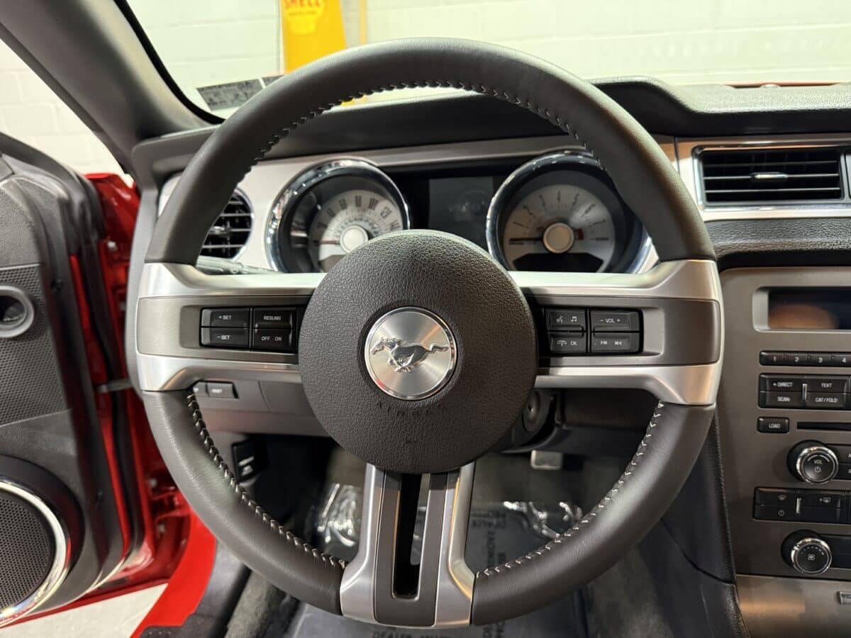 2011 Ford Mustang 41