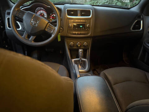 2012 Dodge Avenger SE