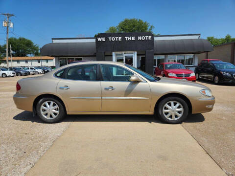 2005 Buick LaCrosse for sale at First Choice Auto Sales in Moline IL