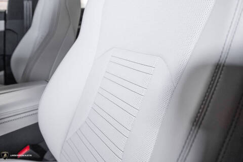 2025 Lamborghini Urus SE