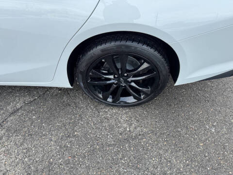 2025 Chevrolet Malibu LT