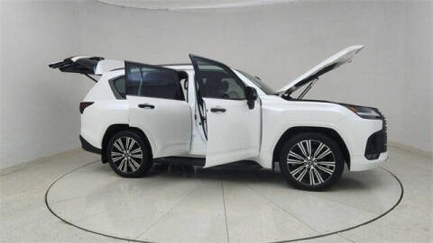 2023 Lexus LX 600 Luxury