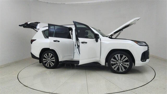 2023 Lexus LX 600 Luxury