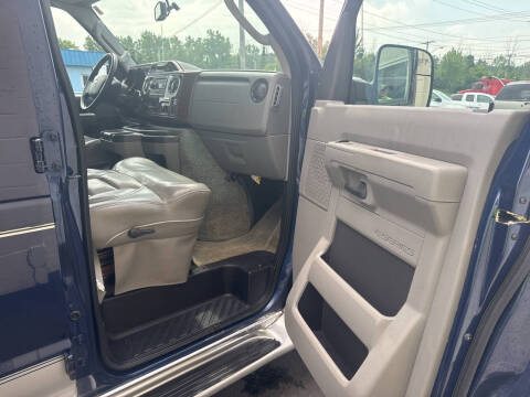 2010 Ford E-Series E-250