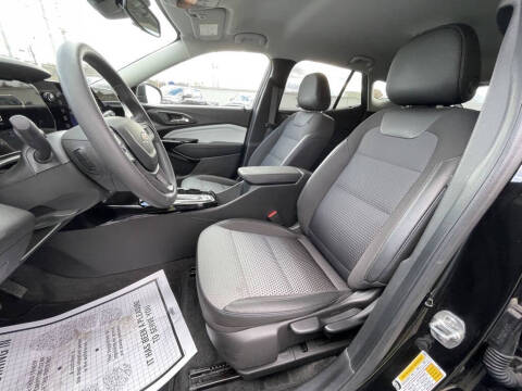 2024 Chevrolet Trax LT