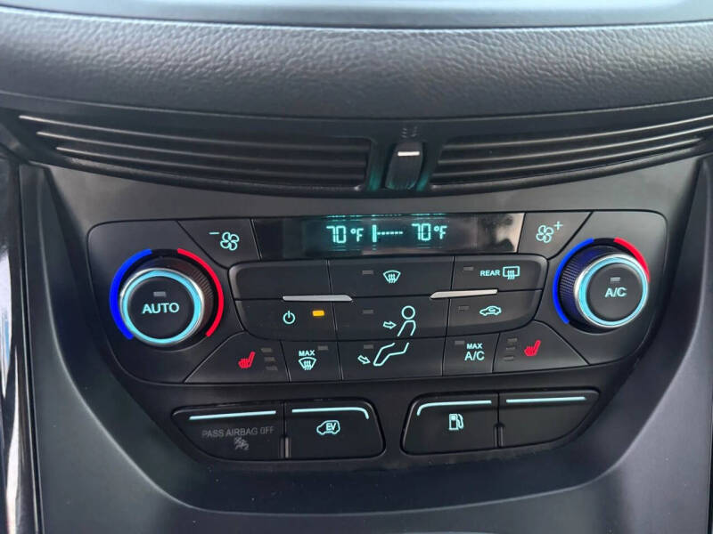 2017 Ford C-MAX Hybrid Titanium