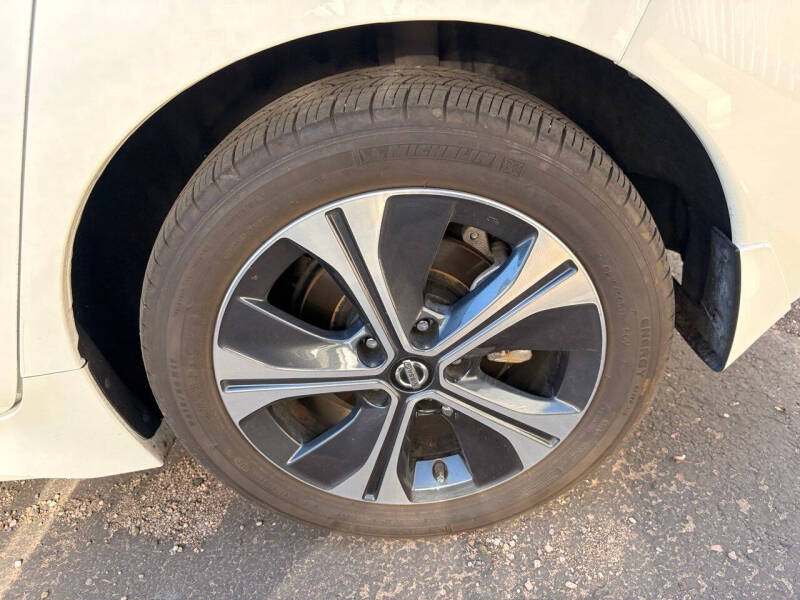 2022 Nissan LEAF SV PLUS