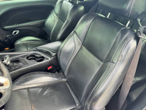 2016 Dodge Challenger SXT Plus