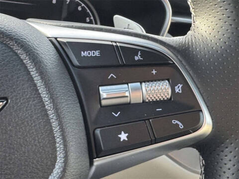 2026 Genesis G70 2.5T Standard