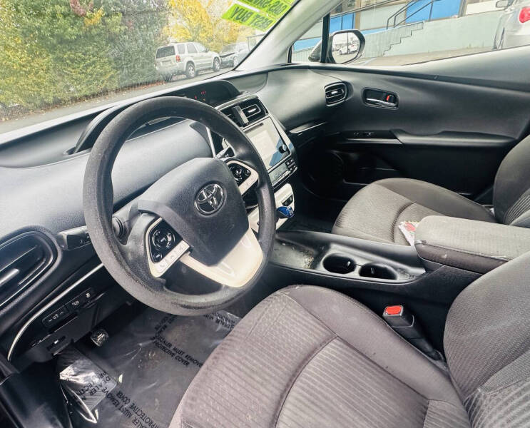 2018 Toyota Prius Two