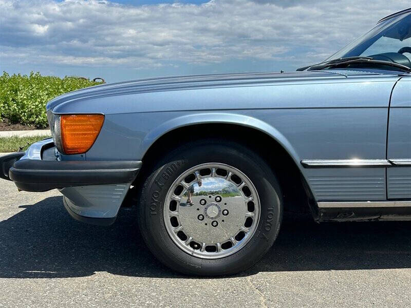 1986 Mercedes-Benz 560-Class 560 SL