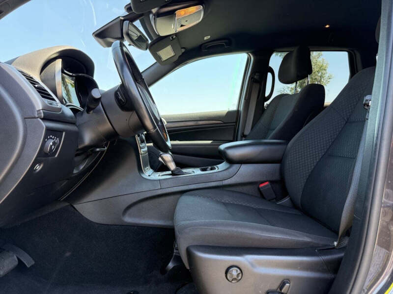 2021 Jeep Grand Cherokee Laredo E