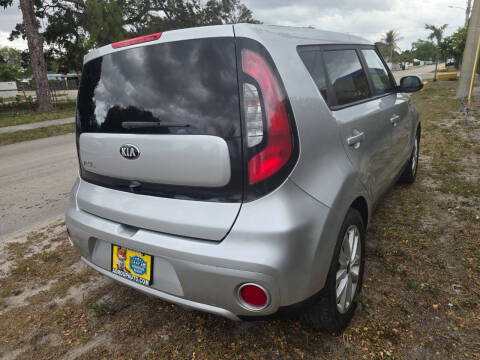 2019 Kia Soul +