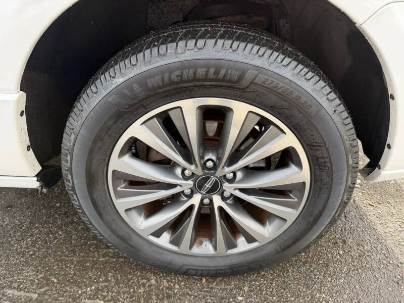 2016 Lincoln Navigator Select