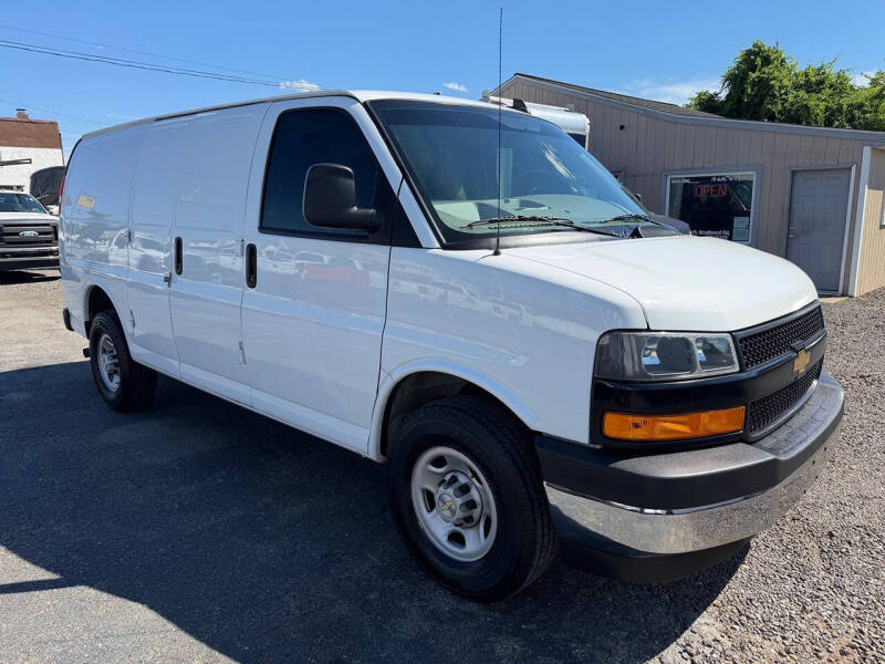 2022 Chevrolet Express 3500