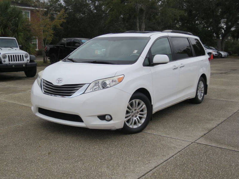 2014 Toyota Sienna for sale at Caspian Cars in Sanford FL