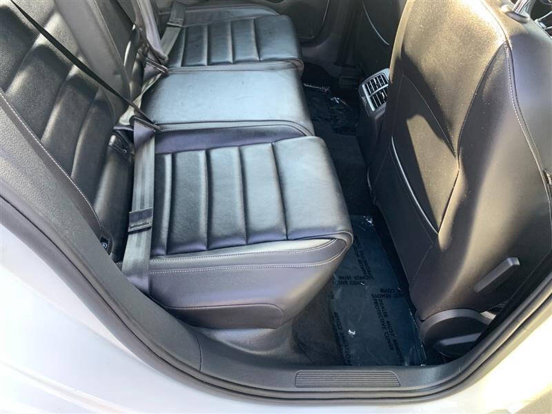 2017 Volkswagen Golf R 4Motion