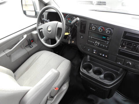 2017 Chevrolet Express LS 2500