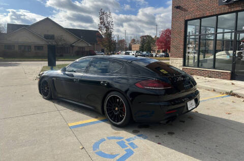 2016 Porsche Panamera GTS