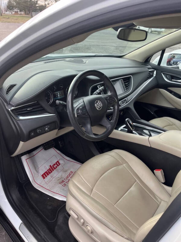 2019 Buick Enclave Essence