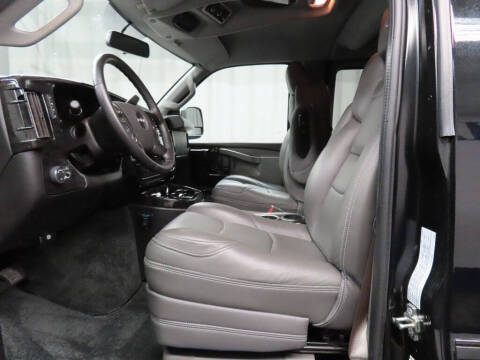 2022 GMC Savana 2500