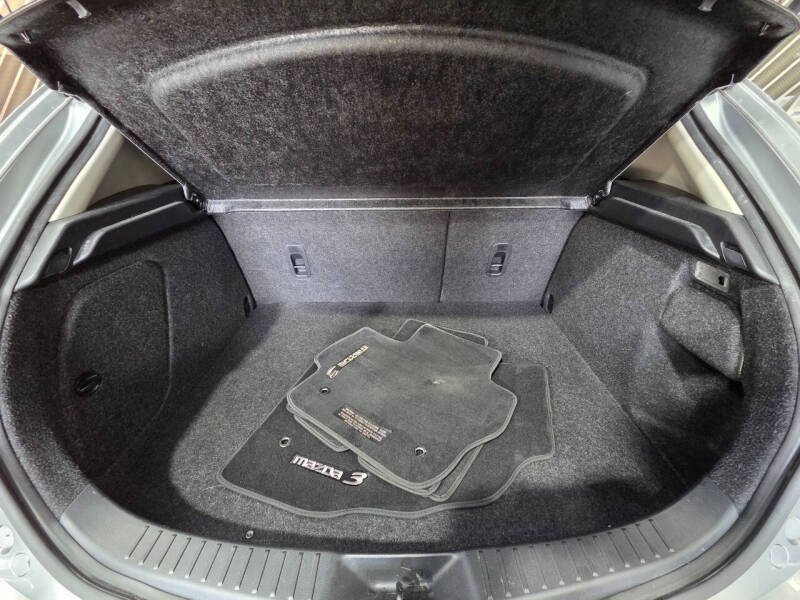 2013 Mazda MAZDA3 i Touring