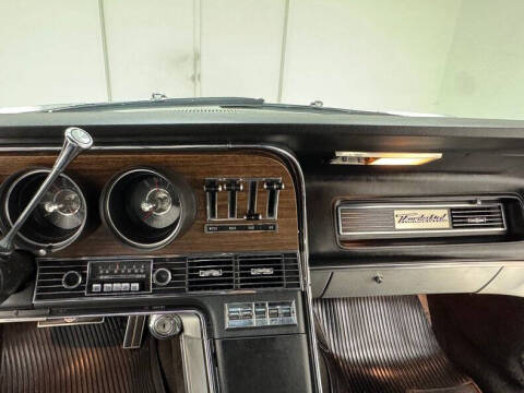 1967 Ford Thunderbird