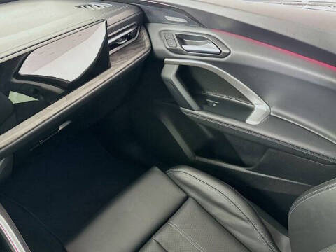 2025 Audi Q5 quattro Premium Plus TFSI