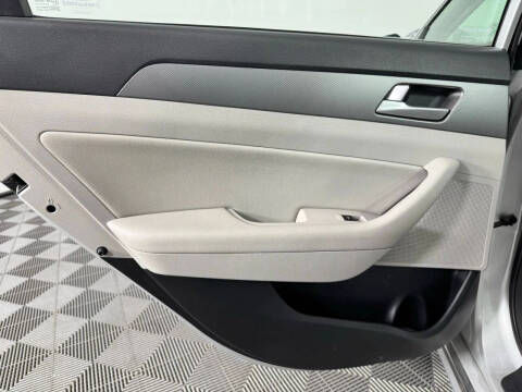 2016 Hyundai Sonata Hybrid SE