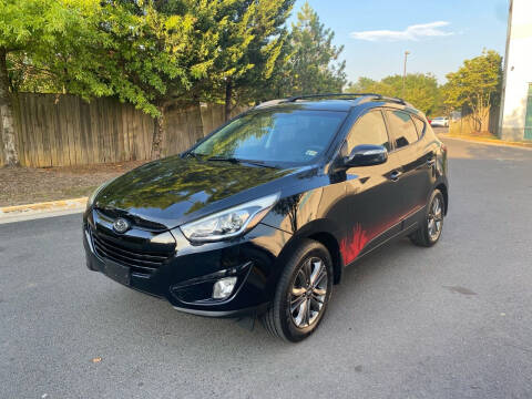 2014 Hyundai Tucson for sale at Super Bee Auto in Chantilly VA
