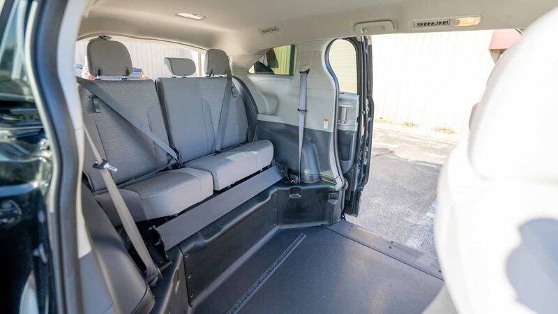 2024 Toyota Sienna LE 8-Passenger