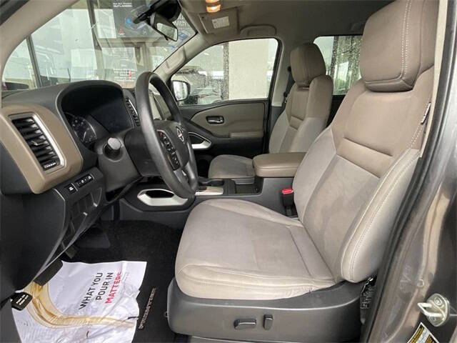 2022 Nissan Frontier SV