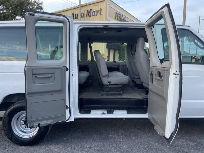 2011 Ford E-Series E-350 SD XLT