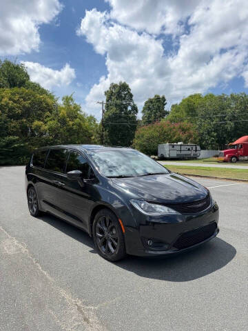 2019 Chrysler Pacifica Touring Plus