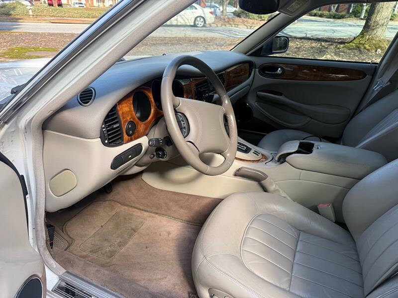 2000 Jaguar XJ-Series XJ8