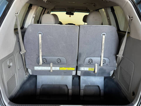 2012 Kia Sedona LX