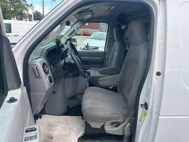 2014 Ford E-Series E-250