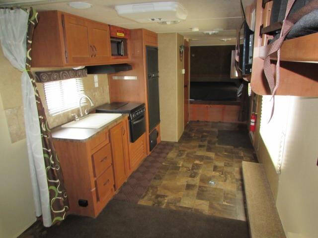 2015 CHEROKEE GREY WOLF