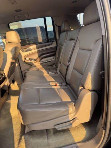 2019 Chevrolet Suburban LT