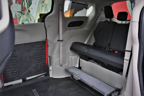 2021 Chrysler Pacifica Touring L