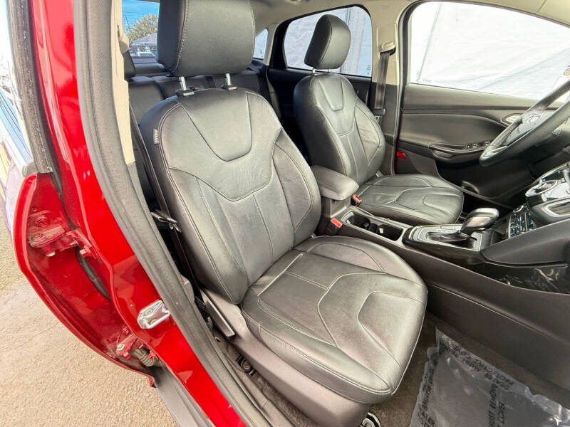 2017 Ford Focus Titanium