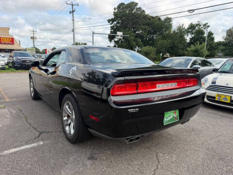 2014 Dodge Challenger SXT