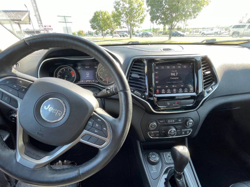 2019 Jeep Cherokee Limited photo 6